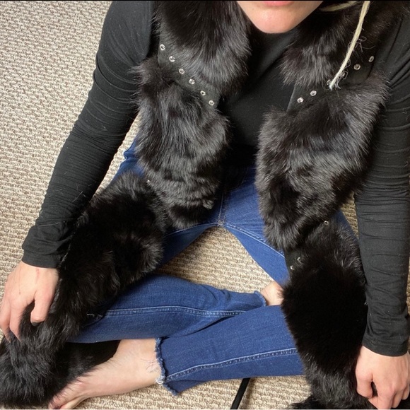 Vintage Couture • REAL Black Fox Fur Stole / Scarf - Picture 1 of 8